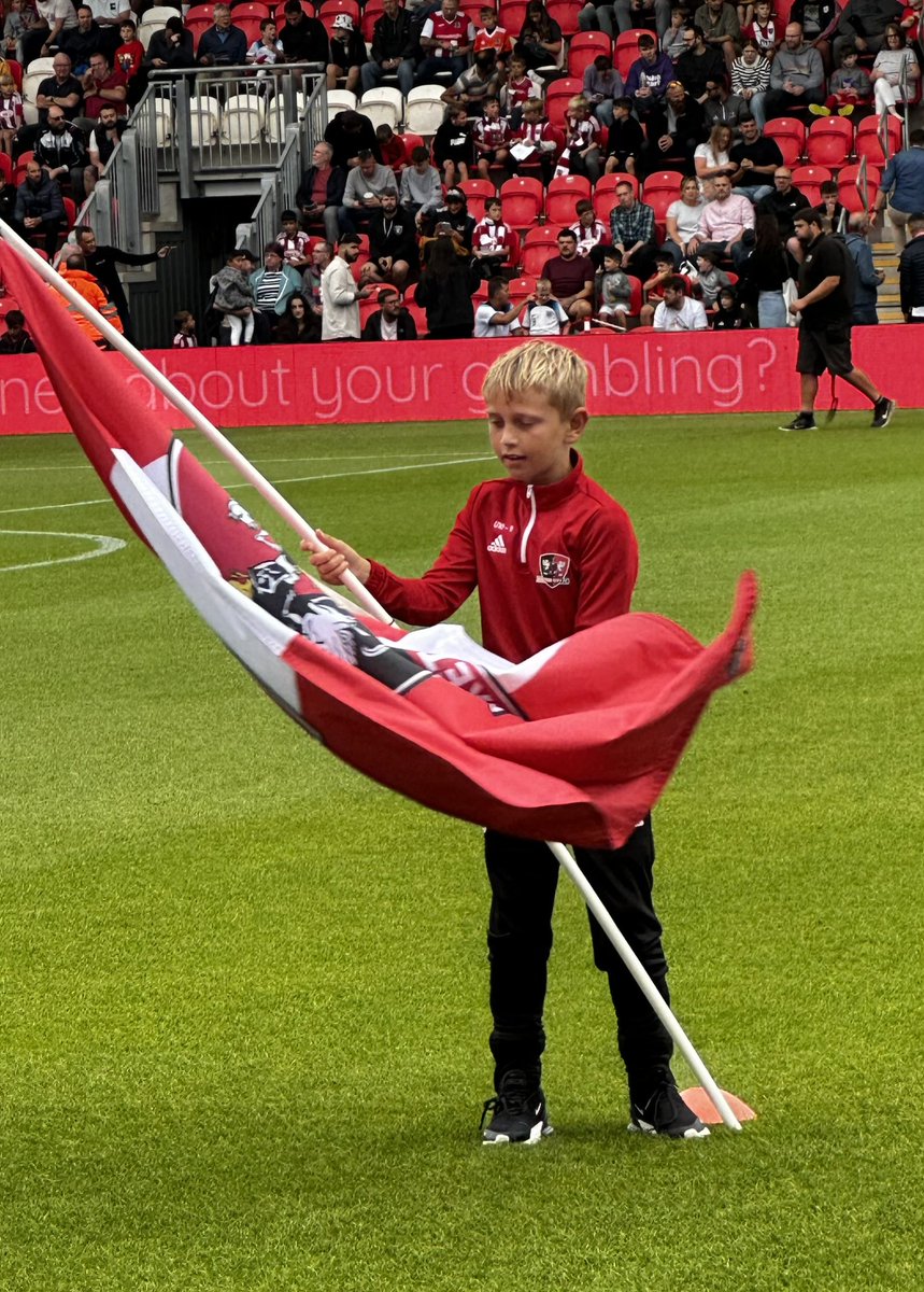 Day 1 of birthday festivities saw a match for Jayce, flagbearing for the men’s team, some signed gloves &amp; more great memories. Lucky boys to be involved in such a great club <a href="/OfficialECFC/">Exeter City FC</a> <a href="/ECFC_Academy/">Exeter City Academy</a>