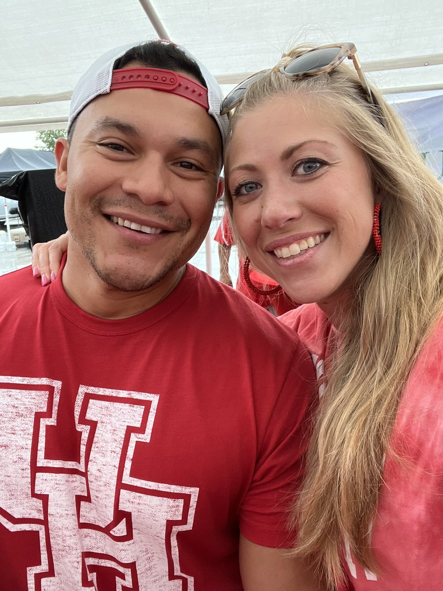 Ready to beat the Horned Frogs! <a href="/UHCougarFB/">Houston Football</a> <a href="/UHouston/">University of Houston</a> #GoCoogs