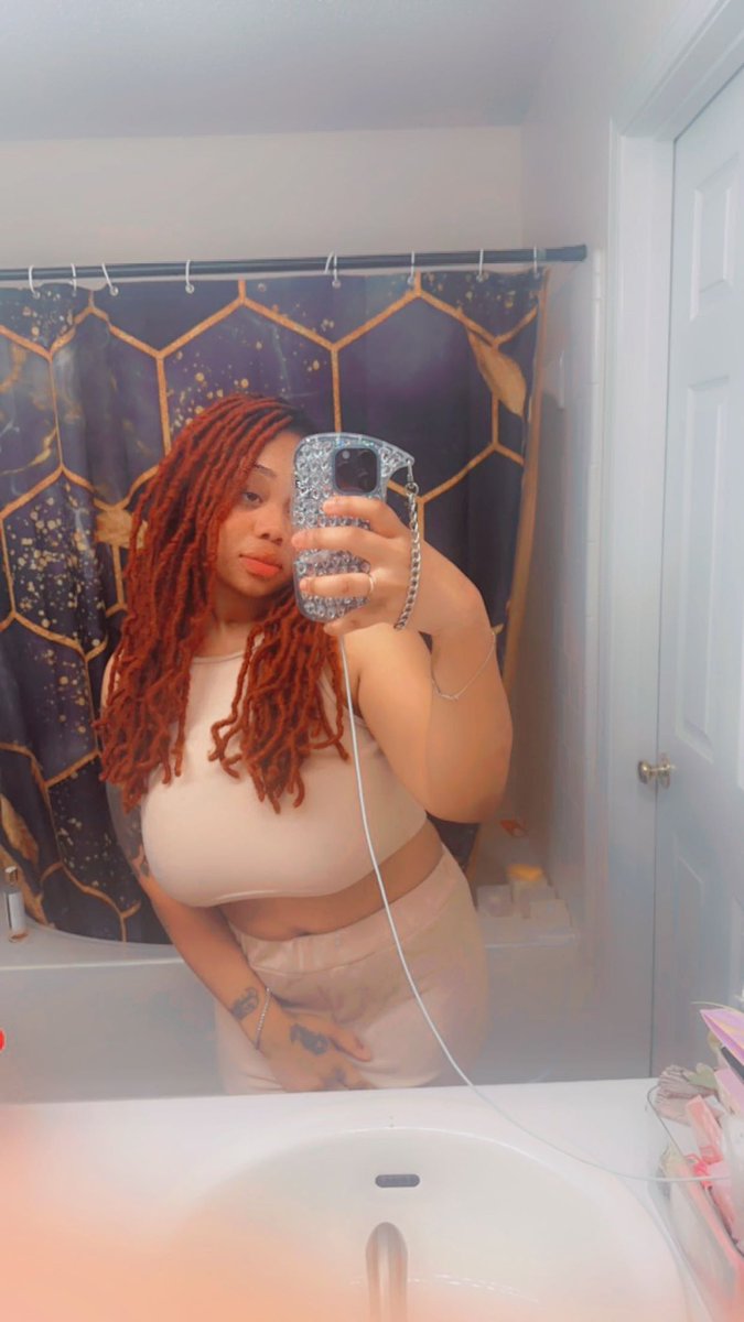 ThAt_RED_BonE tweet media
