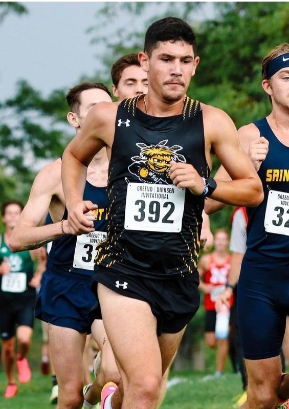ReynaKrista's tweet photo. First 8k of the season in the books! Nice PR for @Aidan_Reyna25. https://t.co/AZI4bn7hXS