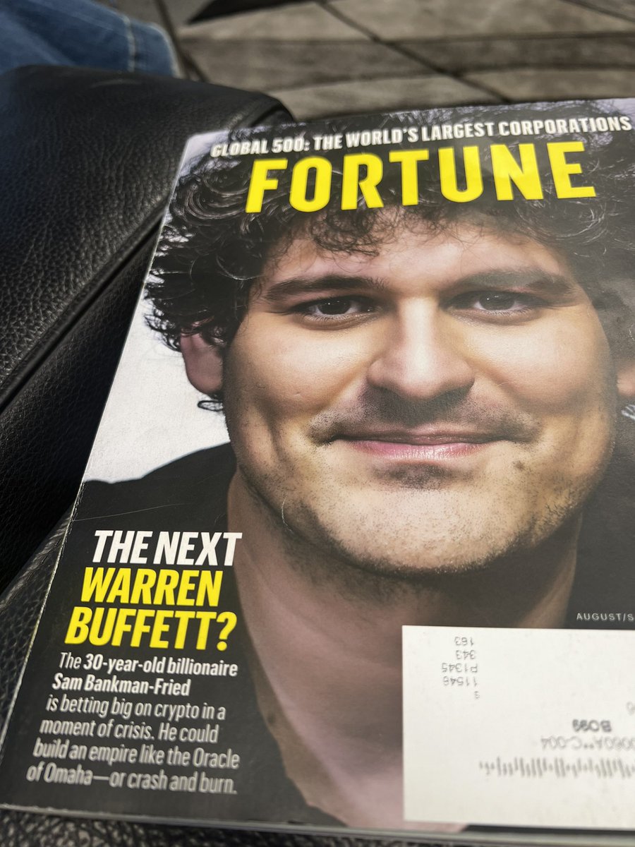 Duncan19Sard1's tweet photo. I found some great reading in the magazine rack at my tire shop

#ftx #sbf #nextwarrenbuffett https://t.co/DTnngr8RJM