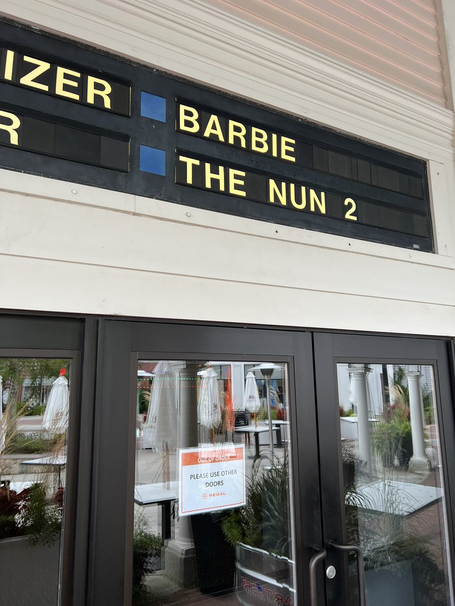 RedmondsRoom's tweet image. #nun2