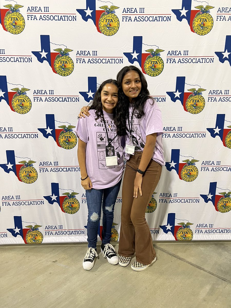 Ridgepoint_FFA's tweet photo. Kim &amp; Sophia attended Area III Greenhand Camp today! They had a blast and met lots of new ffa members! 

S/O to the Area Officer Team for hosting a great event💙💛 https://t.co/sGKQaeLGKb