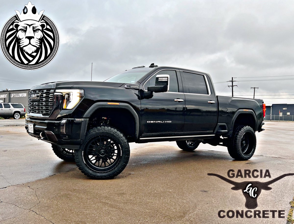 kingswheels2's tweet photo. GMC Sierra Denali Ultimate, with 6.5” BDS lift, 24X12 American Force wheels, and all wrapped up in 37X13.50R24 #KingsWheels2 #SuspensionSpecialists #GMC #Sierra #Denali #Ultimate #BDS #AmericanForceWheels #H37 #Locus #Texas #Dallas #GreedyGrove #Buckner #EverythingIsBiggerInTexas https://t.co/zqGAlgLrbH