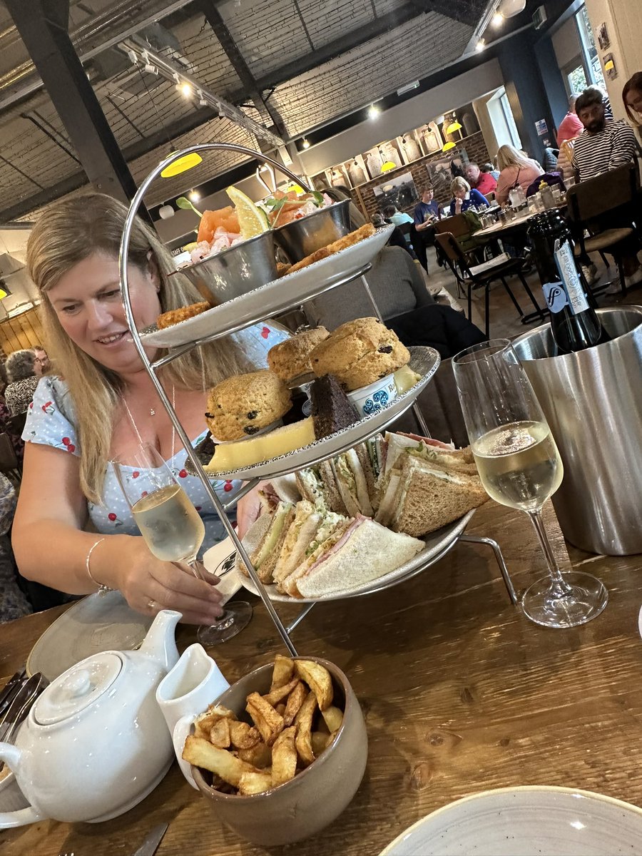 11hannah's tweet photo. Another fab Cannon Hall Farm Supporters Day 🥰@CannonHallFarm @RobNicholsonCHF @Farmer_Richard_ @thejuleshudson https://t.co/6z6MnYSga0