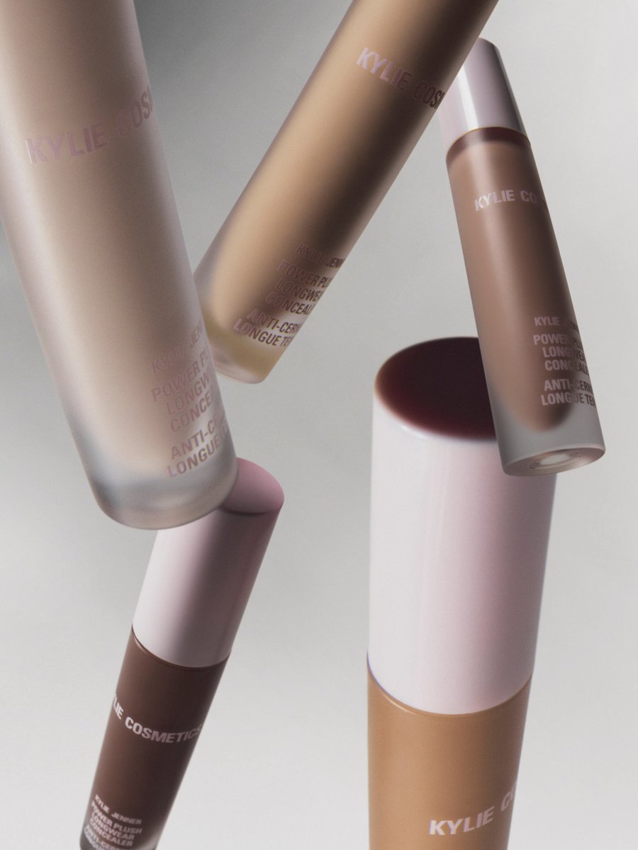 kyliecosmetics's tweet photo. #POWERPLUSH 🤍 our brand new weightless, breathable concealer with medium buildable coverage that works to brighten, color correct + conceal blemishes, dark spots and redness. available in 40 shades september 27. ✨ https://t.co/JMtg7zByj1