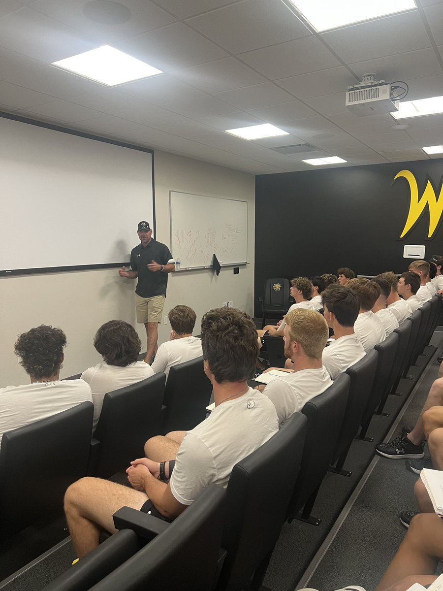 Anthony Claggett tweet media