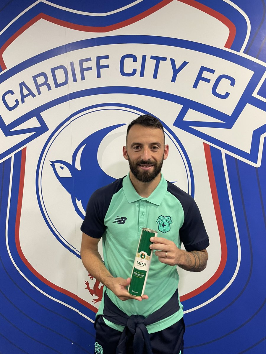 💙 @aaronramsey got Sponsors MOTM. Ollie Tanner was presented with Sky MOTM. We had to reward this man too. What a first derby! Ouzo - a taste of home! 🇬🇷 #CityAsOne