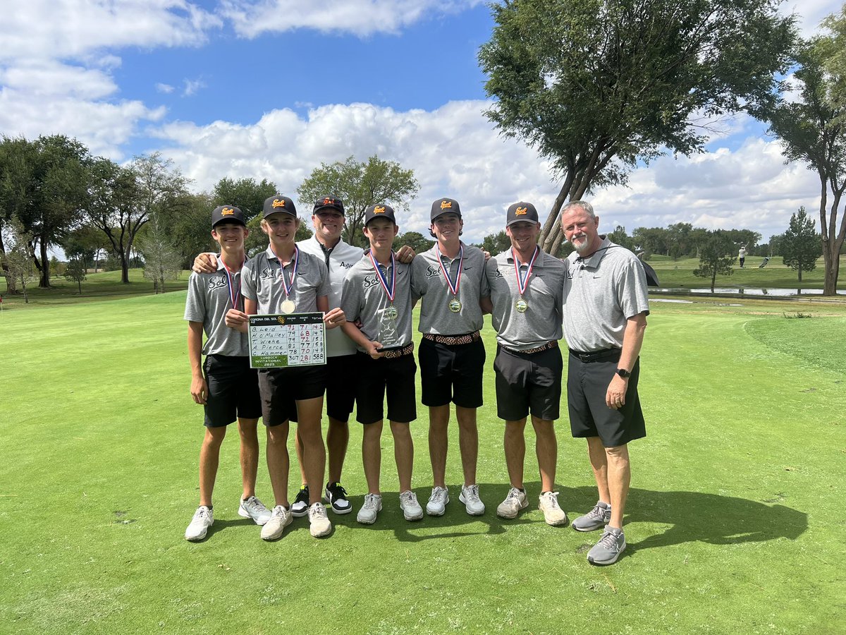 Congratulations to the CdS Boys Golf team for defeating 18 Texas teams and Red Mountain on their way to becoming the Lubbock Invitational Champions!
#bleedorange #coronadelsolgolf