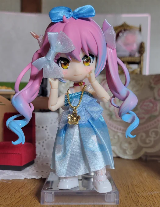 もしかしてなんだけど…この、ななころさん  から頂いたアイコンのひなっツちゃん…ねんどろいどどーるのひなっツちゃんだったりして??おリボンとかチョーカーが酷似している…だとしたら…めちゃ嬉しいですっっ感動する… 