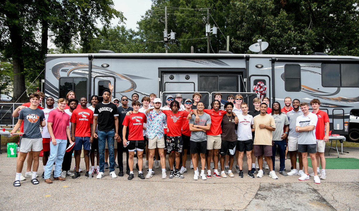 Huntingdon College Men’s Basketball tweet media