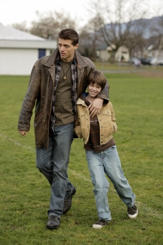 my excuse for prolonged twink sam is the damn fact that he was tiny as a 14 yr old. like when he's 18 and 19 I'm thinking he's still like three inches shorter than dean