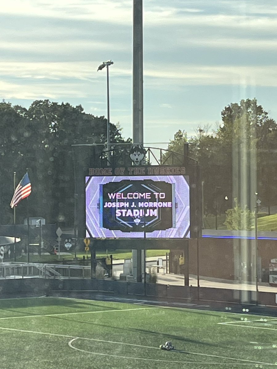 JoeDSports's tweet photo. Onto soccer tonight on #UCONNPLUS ad @UConnWSOC hosts @UBWomensSoccer .7PM Broadcast time https://t.co/0Rfsi4H5sZ