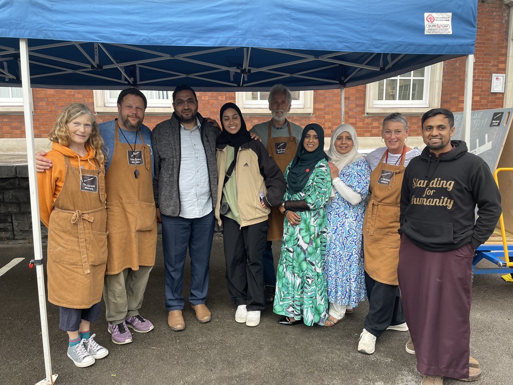 Huge heartfelt thanks to our dedicated volunteers - here’s a pic of some of them from today’s amazing event at the @crisis_uk St Helens Road car park ‘take over’ for our pop up event #thestreetmatters  @Arts_Wales_  #CommunitySupport  #swansea #abertawe