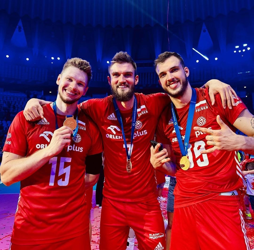 🥇🥇🥇

📸: Karol Kłos, Instagram
#EuroVolley2023