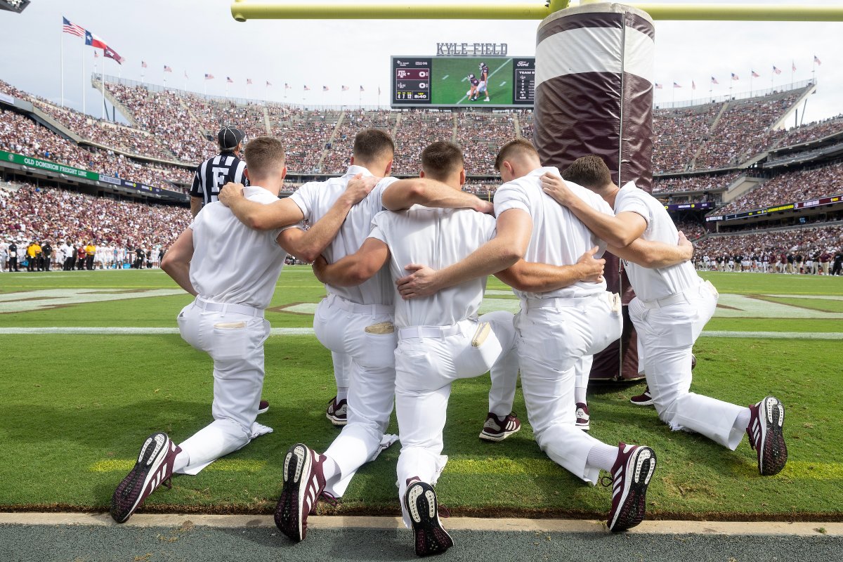 TAMU's tweet photo. Saturdays in Kyle >> #BTHOULM https://t.co/stbpUaGshN
