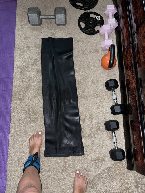 I wonder who would be naughty enough to lick my waist sweat band clean till they get to the finish line