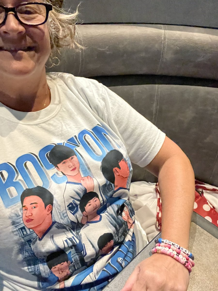 momma_rak's tweet photo. When I’m not cheering on my son @Rakattack , I’m cheering on our hometown team @BostonUprising at @HelixeSportsFX #OWL2023 https://t.co/yC2psDhk3k