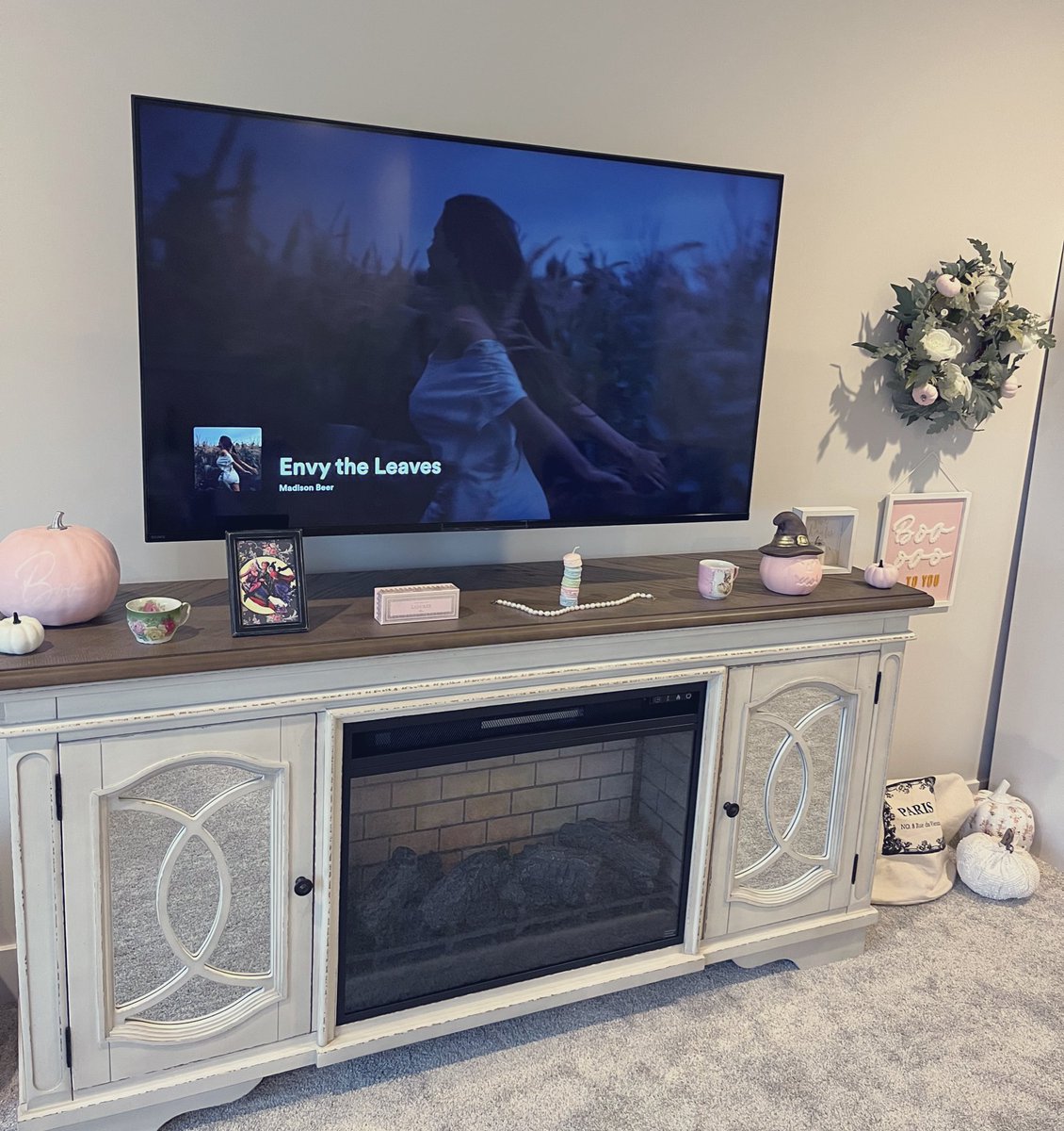 pinkchampagnnee's tweet image. so fall coded. 🎀🍂🎃 #SBSoutnow