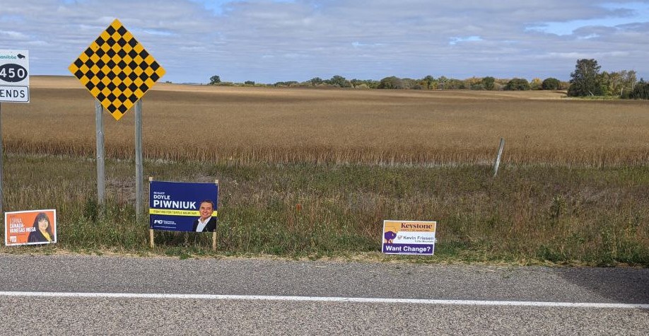 This picture says it all.  Ndp far left, PCs slightly left and Keystone in the middle.  #Keystonepartymb #newpartynewmanitoba #mbpoli