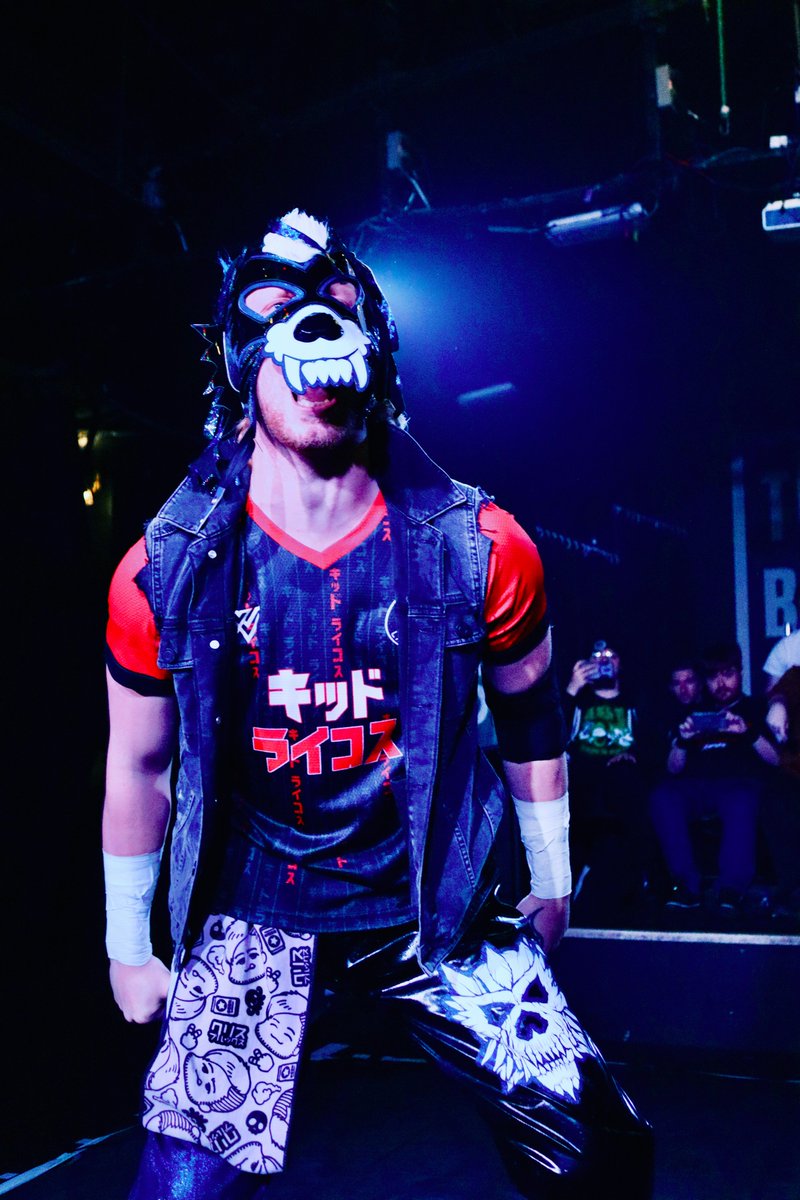 MCN_371's tweet photo. I think this is super cool, hope Lykos thinks same! 私の中では相当かっこよく撮れてると思う、ライコスもそう思ってくれますように!
キッド・ライコス Kid Lykos
@MDRN_NMD_PW @gatohmove CHOCO NIGHT GRAPS! @ The Bread Shed, Manchester
29 August
#CHOCONIGHTGRAPS https://t.co/1iYME4Ggro