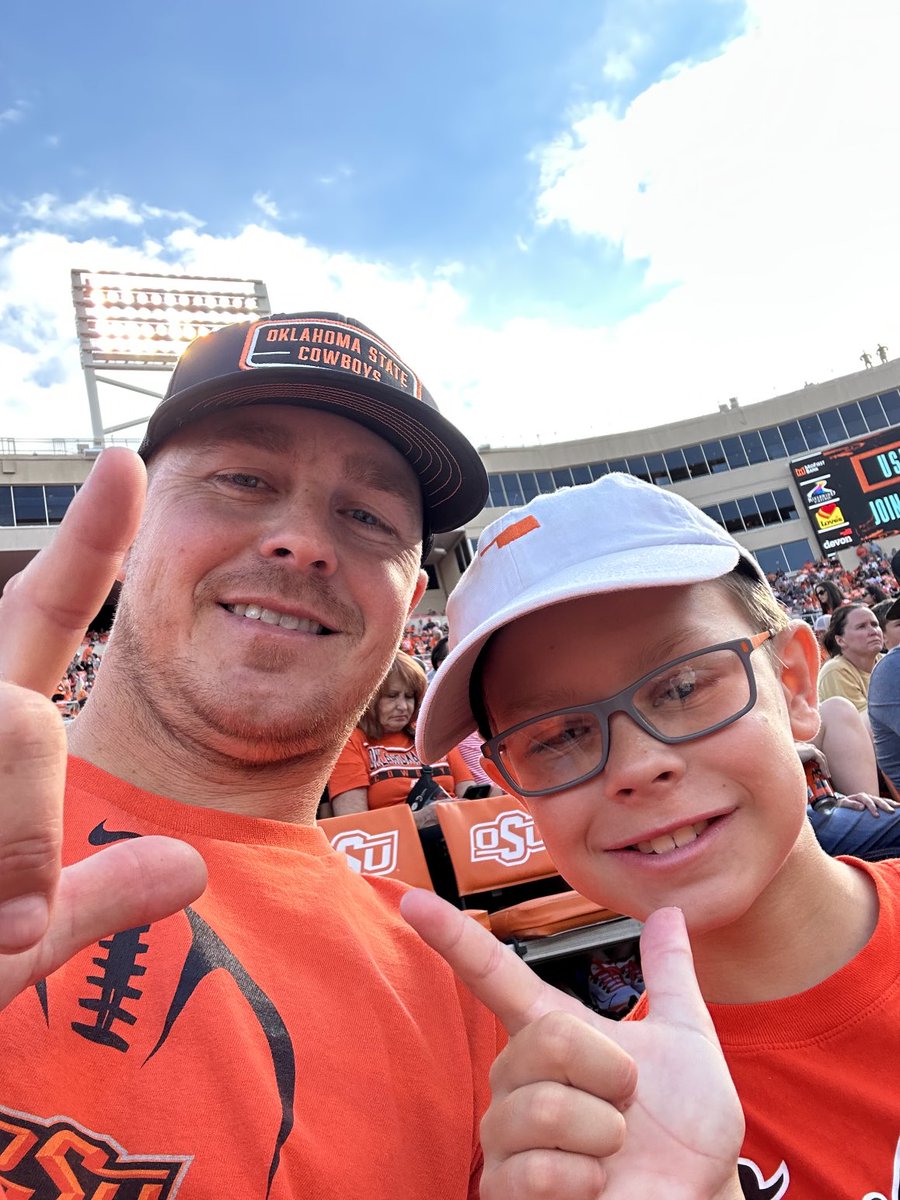 adamkpog's tweet photo. #gopokes https://t.co/A25soEmErJ