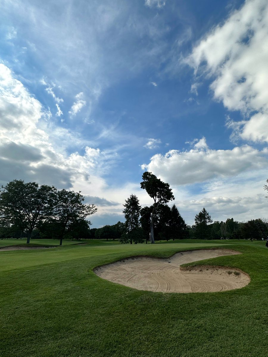 manjotheer91's tweet photo. Great end to the weekend in Burlington ⛳️ https://t.co/Rthb6Kzj3z