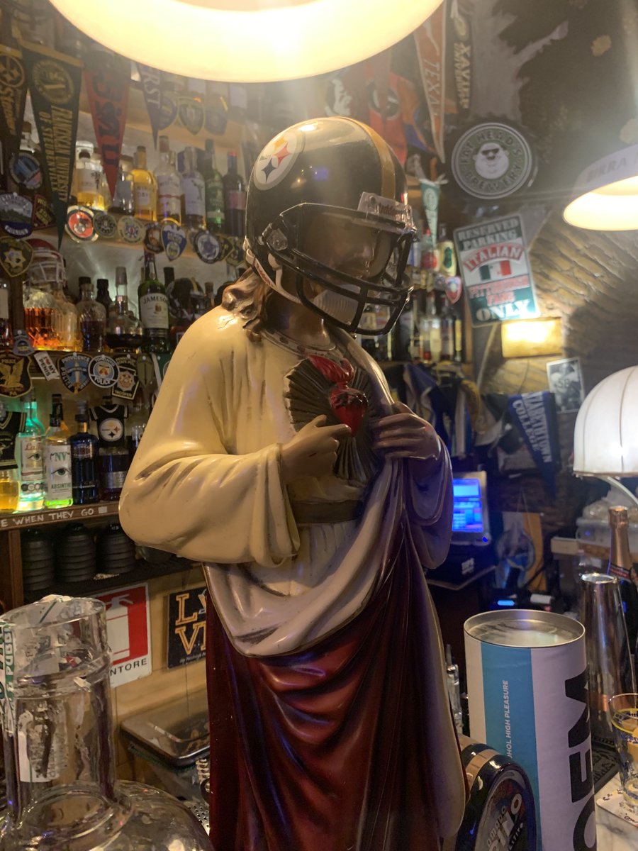 LeavenSays's tweet photo. I made it to the Steelers bar in Rome! #HereWeGo https://t.co/njVO6Nierf