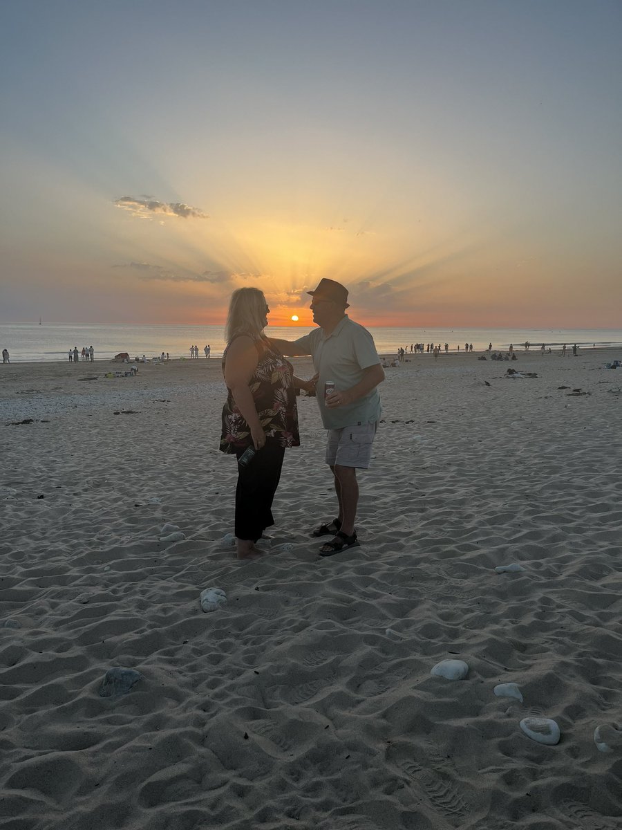 nashorton6's tweet photo. @Matt_Pinner On our 19th wedding anniversary https://t.co/I9nO1lRSmu