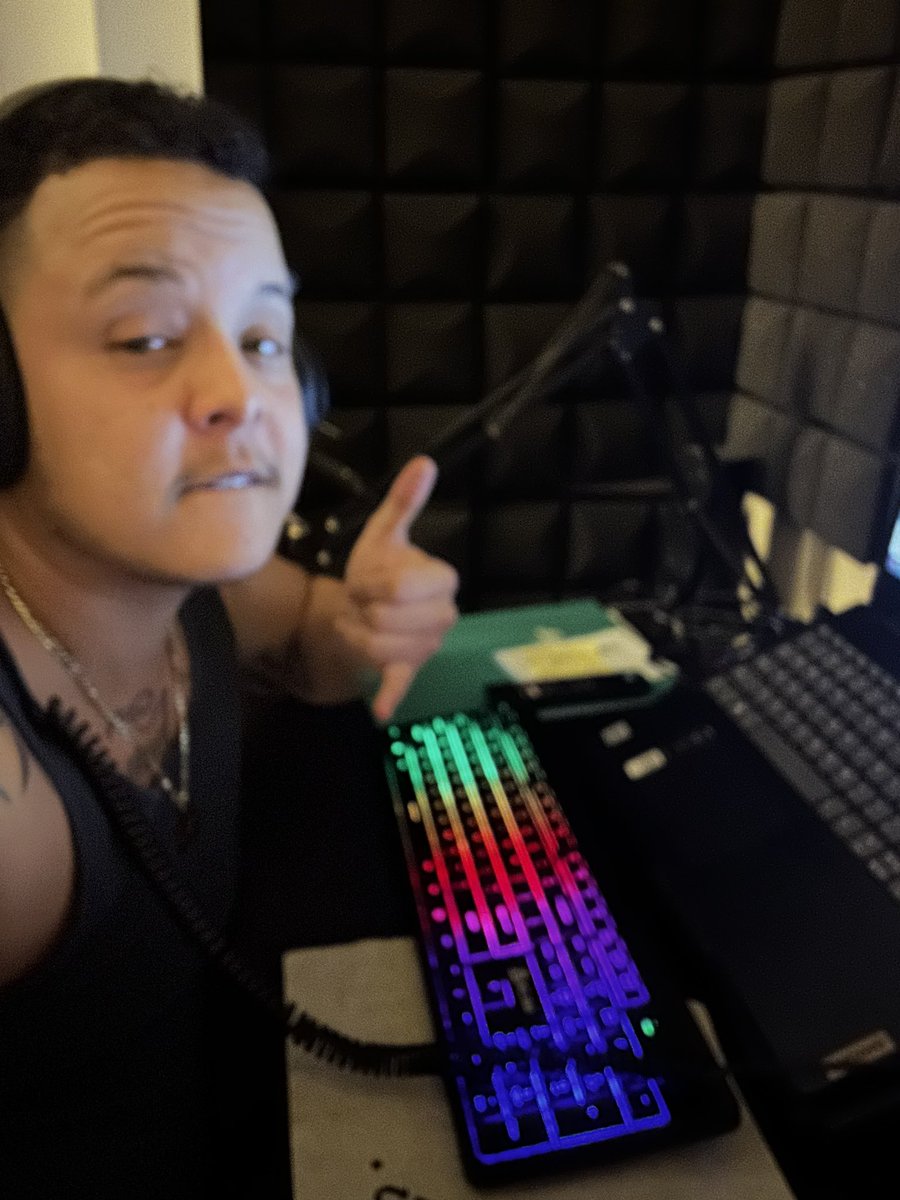 koat_podcast's tweet image. Who’s podcasting this weekend?

#ishouldbepacking #needmotivation #podcast #krisofalltrades