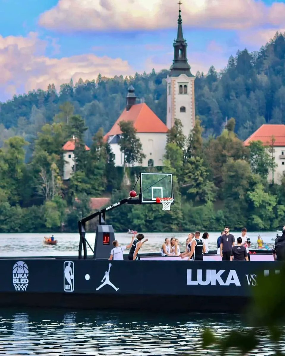 doncicmanila's tweet photo. LAKE BLED ✨️

Luka Doncic and Jordan brand will host a 3x3 tournament on a floating basketball court on Lake Bled in Slovenia to celebrate the launch of the Luka 2 Lake Bled. (📷 @fos)

via @cbssports https://t.co/ct7wx3kFPF