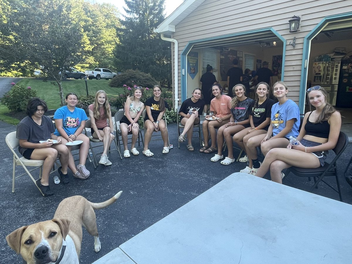 Sting_Emmaus's tweet image. A fun Saturday night of team bonding the night before fall season begins. Great weather, great fun, and early to bed!  Doubleheader tomorrow. #softballdevelopment #teambonding #lmimpact14u  @LMImpact14u @scotty1021 @LV_Sportsnet @LSVSports @LVHSSports