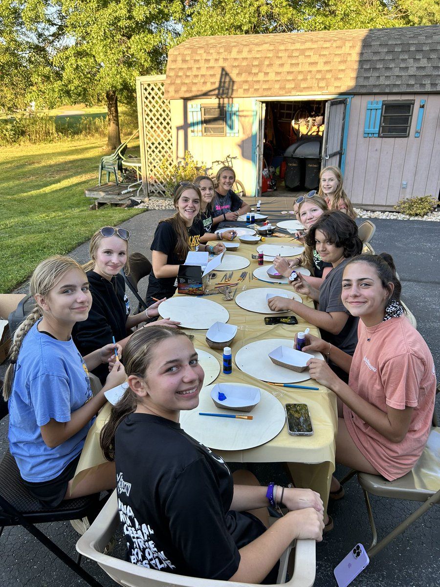 Sting_Emmaus's tweet image. A fun Saturday night of team bonding the night before fall season begins. Great weather, great fun, and early to bed!  Doubleheader tomorrow. #softballdevelopment #teambonding #lmimpact14u  @LMImpact14u @scotty1021 @LV_Sportsnet @LSVSports @LVHSSports