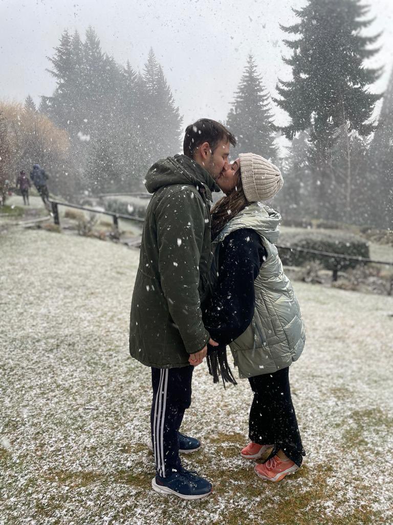 Esta semana no va a haber streams, nos vinimos al sur con <a href="/RusinhaHS/">Rusinha</a> ❤️❤️
12 horitas de ruta y nos recibio la nieve, no estaba tan preparado 😅