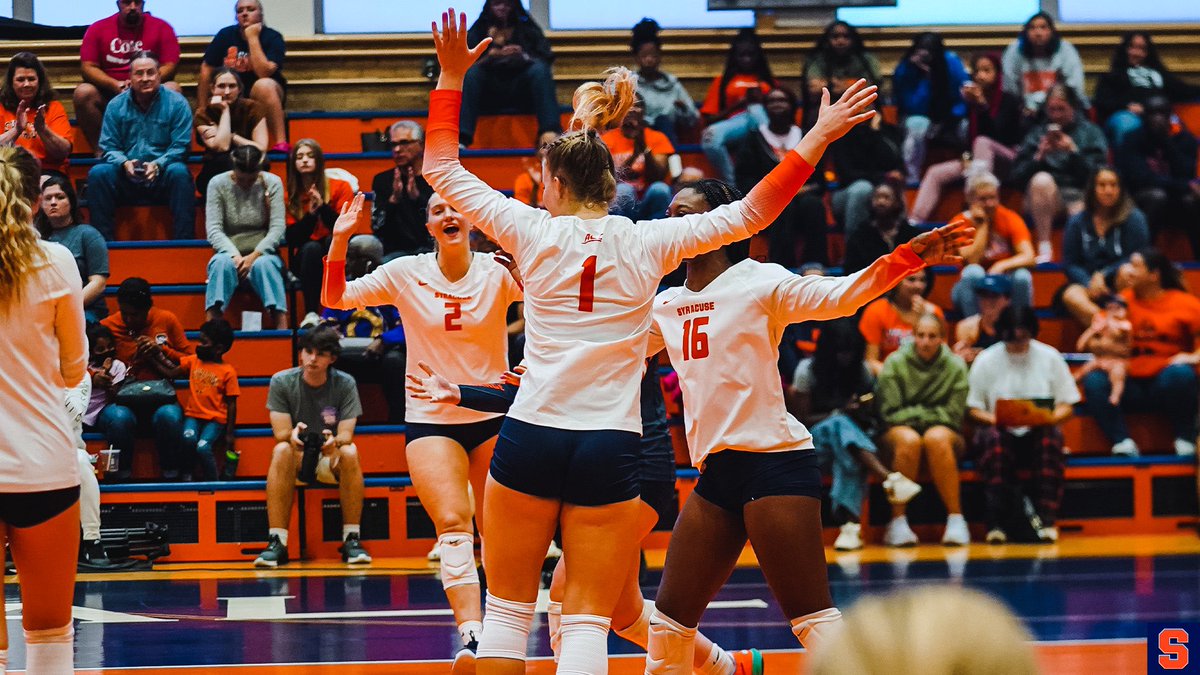 CuseVB's tweet image. We love to compete! 🍊🏐

#UniqueUnitedUnlimited x #UnleashthecUUUse x #cusevb