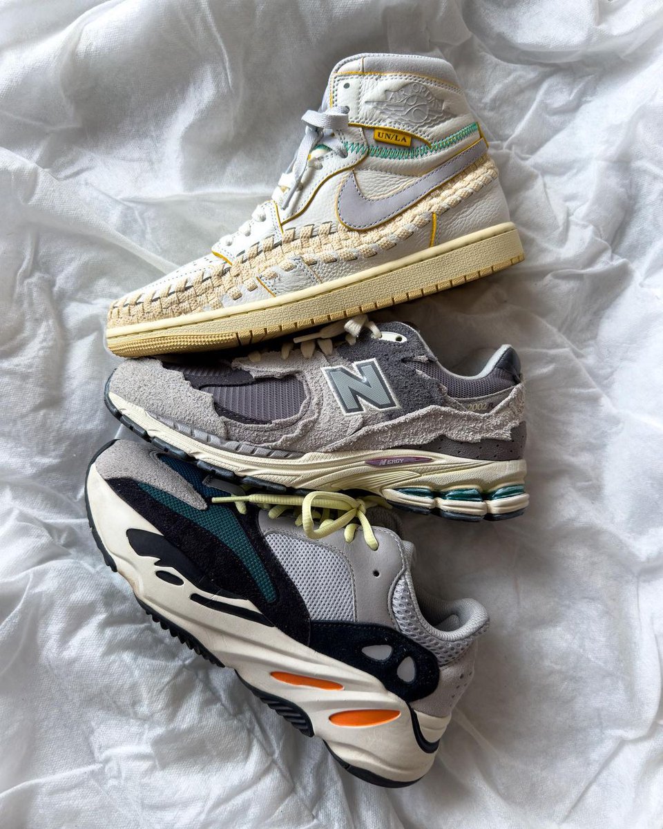 Sneaker News tweet media