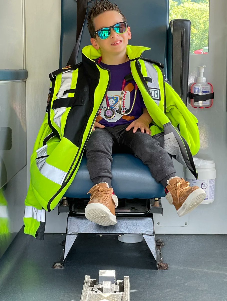 Miracle League of Ottawa 6th Annual Game of Champions with police and paramedics today. 

Paramedics Amanda &amp; Allissa were asked to partake in the baseball game bringing along their best pal Code! Show &amp; tell with the ambulance was a highlight amongst these amazing champions!