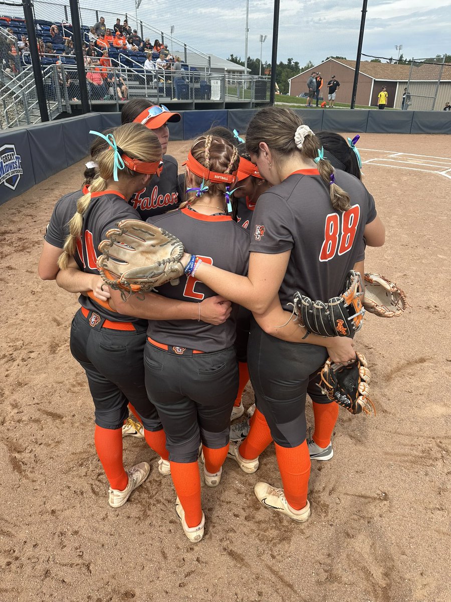 #ProudCoach
What a great day… with even better humans!!! Taking 2 WINS our opening fall day!!!! This team is special!!🧡🤎

BGSU 8
Valpo 1 

BGSU 5
Hillsdale 2

#FALCYEAH
#AyZiggy
#flywithus
<a href="/BGSU_Athletics/">BGSU Athletics</a> 
<a href="/vandermerwe63/">Derek van der Merwe</a> <a href="/lmeserv/">Lee Meserve</a> 
<a href="/bgsu/">Bowling Green State University</a> 
<a href="/BGScreechTeam/">BGSU Athletics Marketing</a> 
@CoachFentonBG