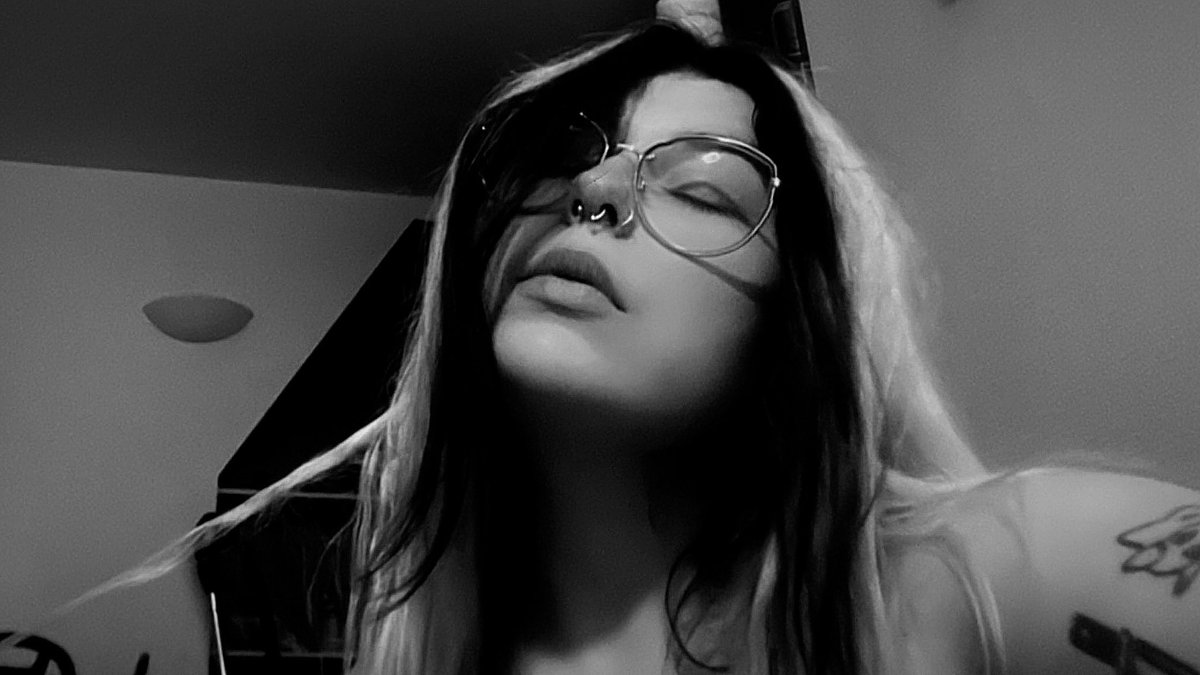 MjSoeur's tweet photo. J’ai fais un peu de noir, j’adore https://t.co/u3niwvnBxx