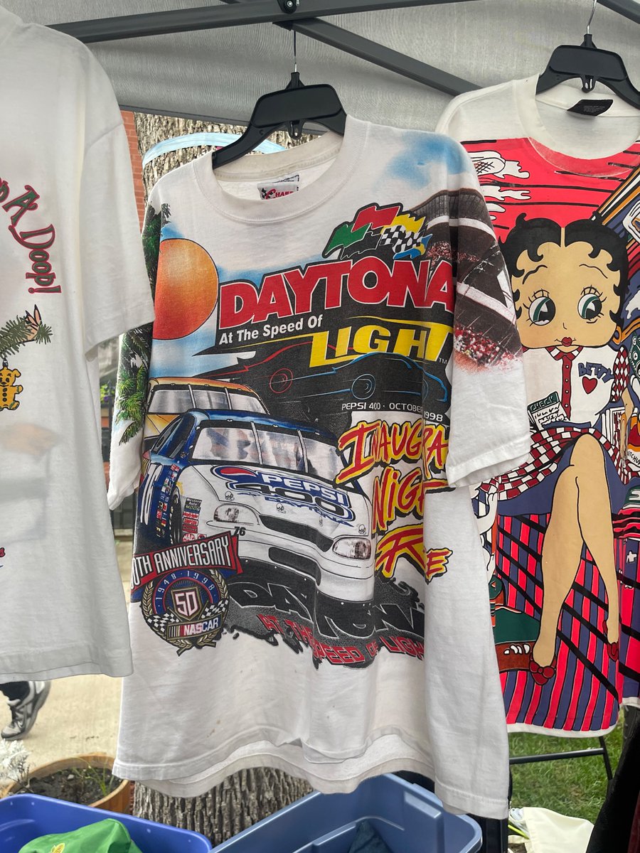 matt_malec_'s tweet photo. Unclear yet if the Chicago race poured gas on the already emerging NASCAR merch trend 🧐 https://t.co/wivyoC2Gy9