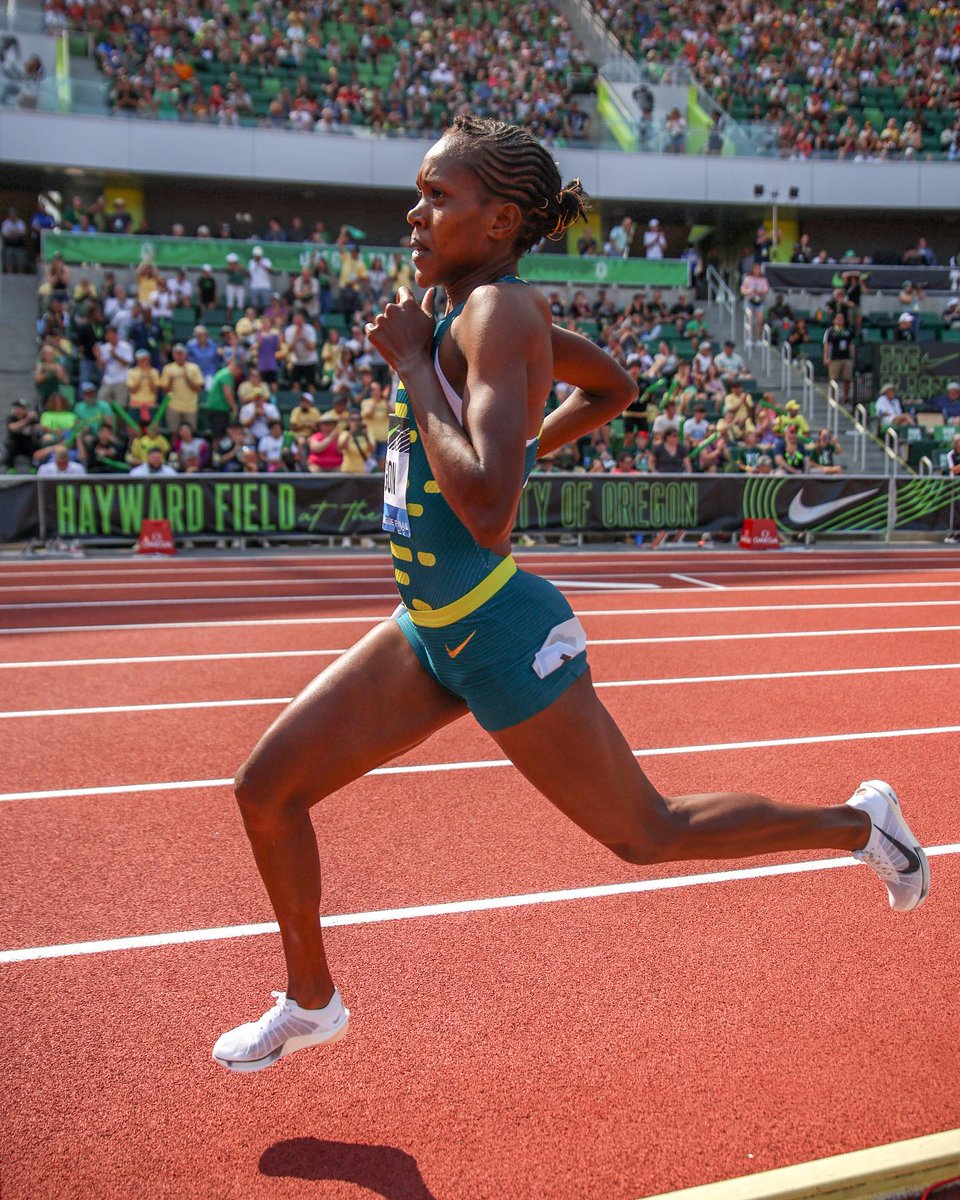 IbouXpod's tweet photo. If Breaking Records Was A Hobby,Faith Kipyegon With Yet Another One 🔥❤️⚡💯⭐ https://t.co/8PVULuqyVc