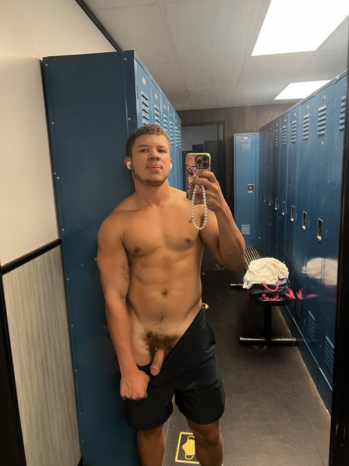 soft boii https://t.co/EaQdvDET3w