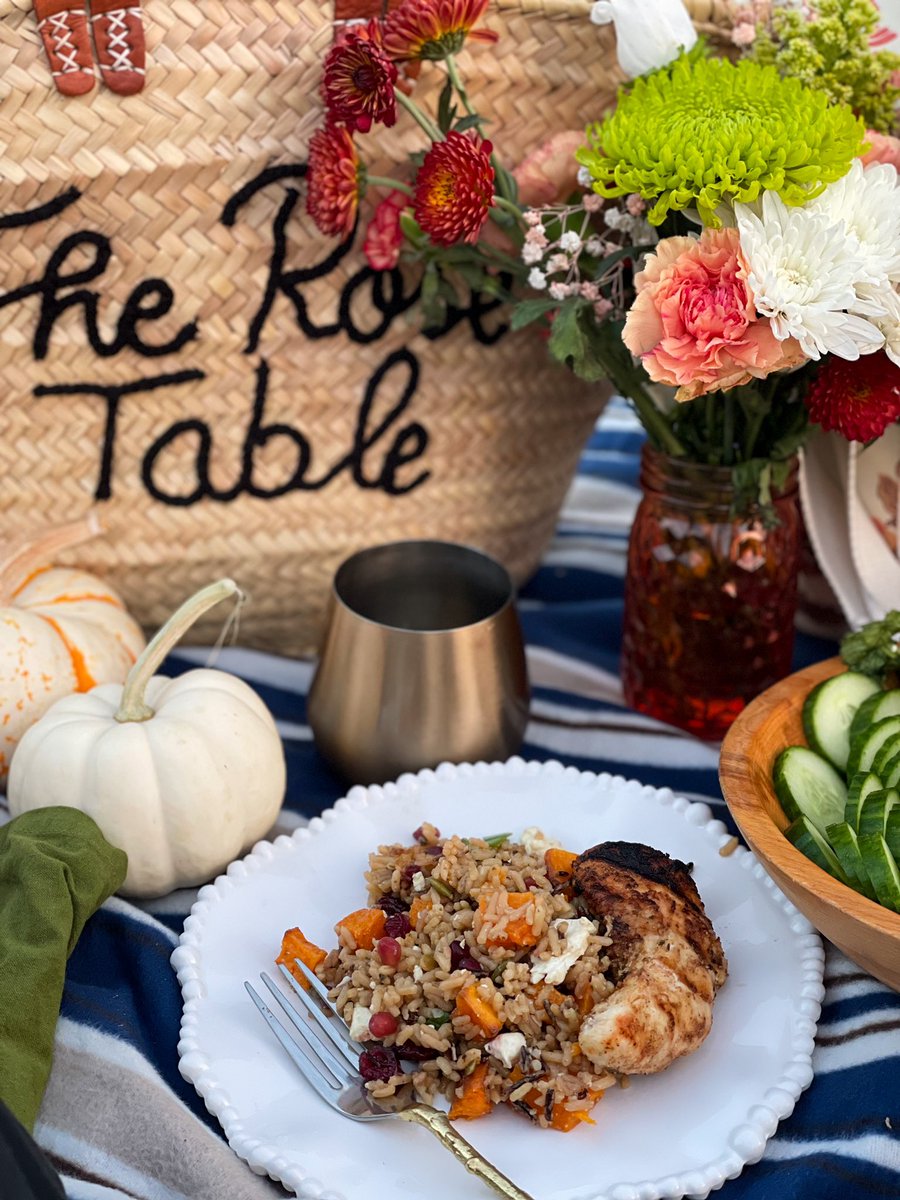 therosetable's tweet photo. Need fall picnic inspiration? 🍁 I’ve got you covered. This delicious make-ahead menu is bursting with fall flavors and also happens to be #glutenfree! 

Read all about it: https://t.co/VRbI8qfoEt

#fallpicnic #picnicfood https://t.co/nmfEdCTCu4