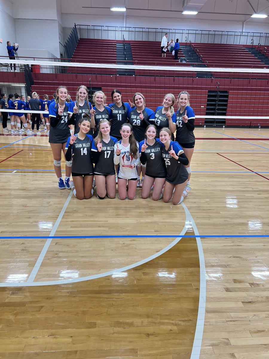 Grain Valley Volleyball tweet media