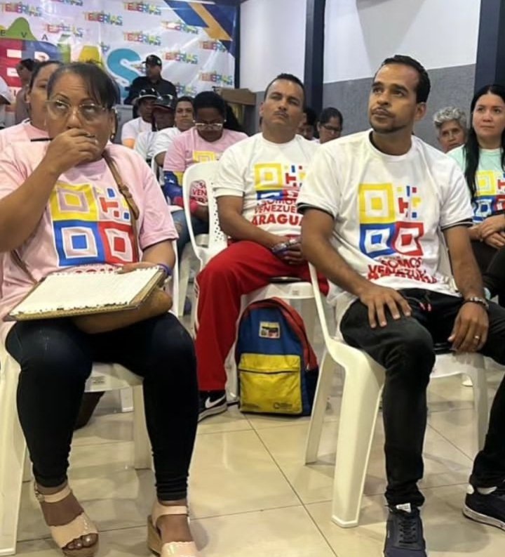 Hoy nos fuimos al Municipio Santos Michelena ,Las Tejerias, Estado Aragua, continuamos con el despliegue que tienen lugar en todo el Estado Bolivariano de Aragua
#VenezuelaEsÚnica