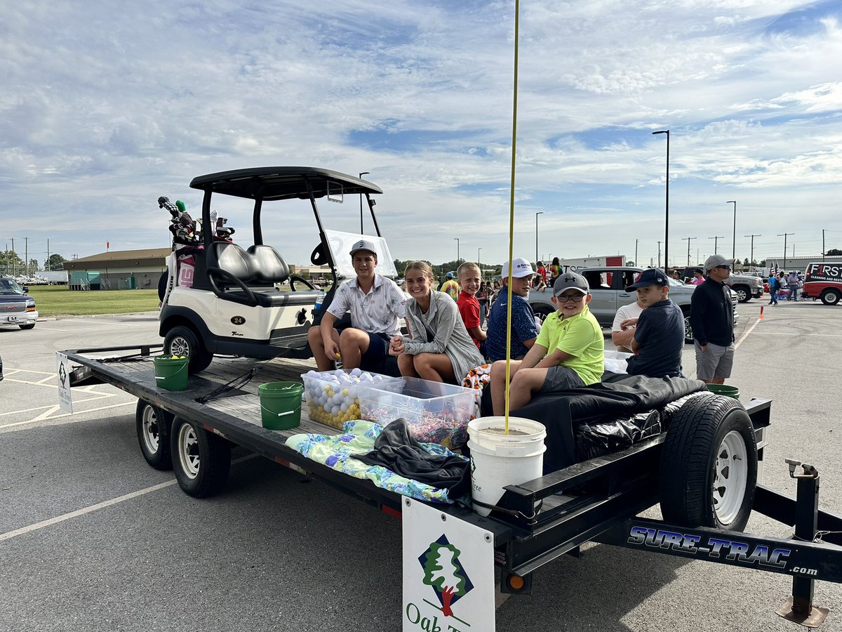 Adaleena Sego (@adaleenasego) on Twitter photo Helping to promote younger kids to golf at the #QuakerDayParade with First Tee kids and <a href="/OakTreeGC/">Oak Tree Golf Course</a>! Helping to promote younger kids to golf at the #QuakerDayParade with First Tee kids and <a href="/OakTreeGC/">Oak Tree Golf Course</a>!