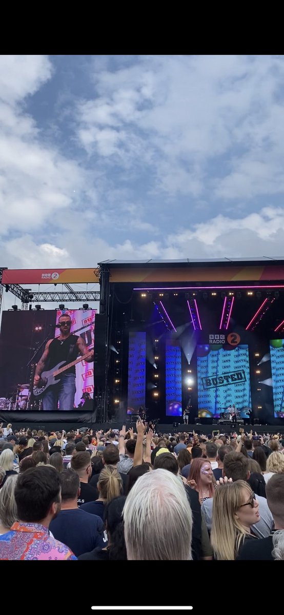 anyadard_'s tweet photo. @Busted I love you https://t.co/kEInTxcGIZ