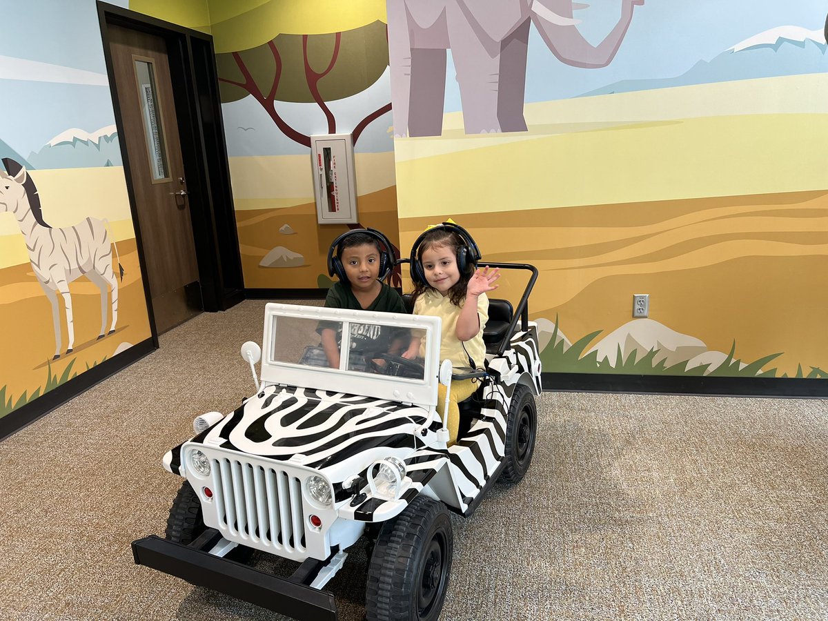 We love reading on IPads in our learning pod!! <a href="/LJenkins_NBE/">Lourdes Jenkins</a> <a href="/HumbleISD_PREK/">HumbleISD ECE</a> <a href="/HumbleISD_NBE/">North Bend Elementary</a> <a href="/MrsLopez_NBE/">Yazmin Lopez</a>