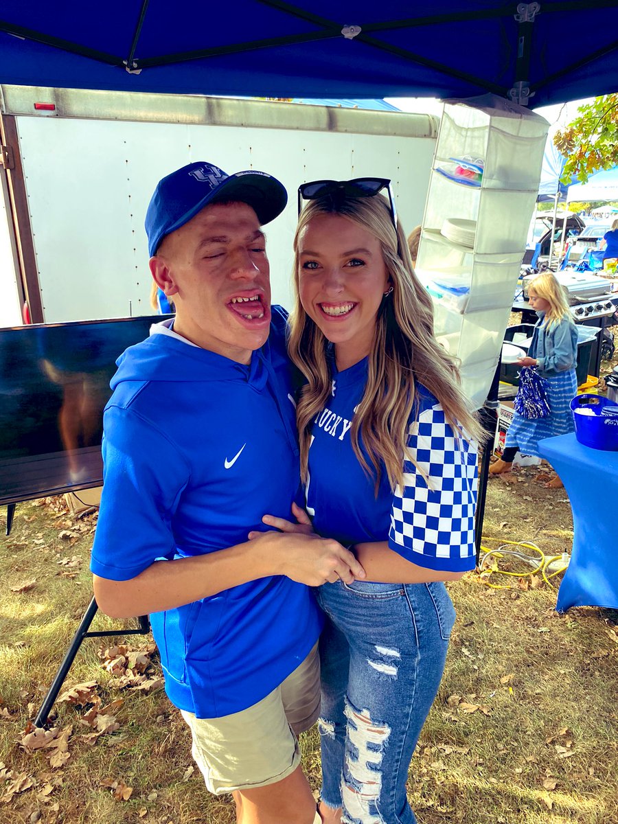 BoltonKacey's tweet photo. #weareuk Let’s gooo Cats! 💙 https://t.co/g8upXsyMbV