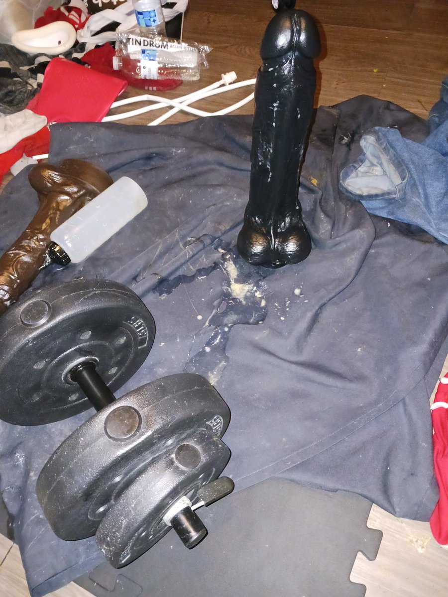 Goonatic75's tweet photo. I was working out and then the edibles hit...
#fetish #dildo #ffpoc https://t.co/4uj7Qn1zWE